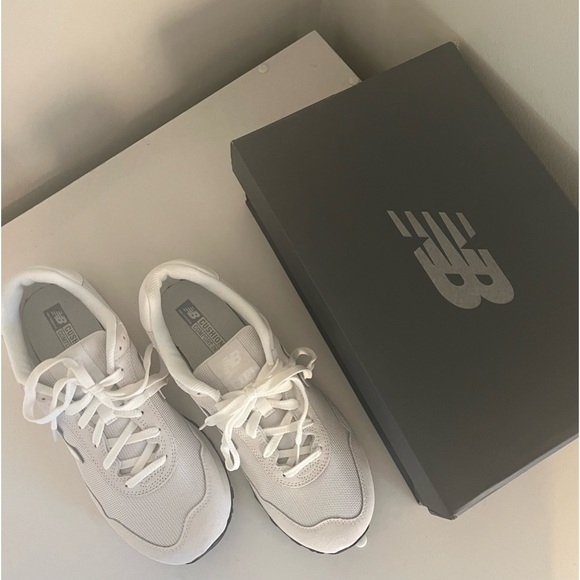 Gray 515 New Balance Sneakers - Picture 2 of 6